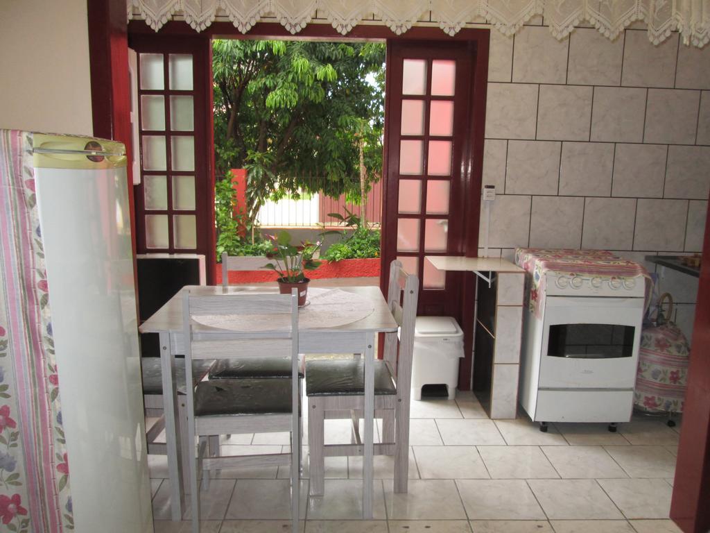فندق Florianópolisفي  Residencial Dona Vilma المظهر الخارجي الصورة